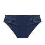 simone perele brief