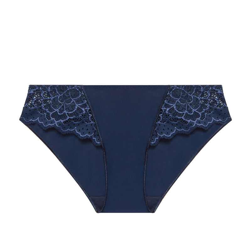 simone perele brief