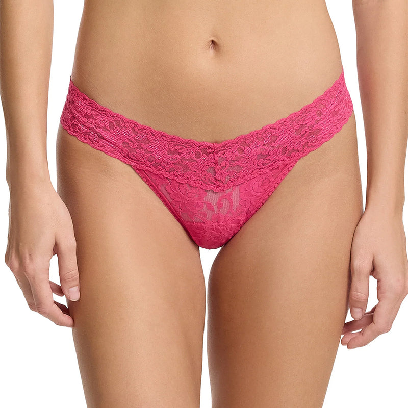 Signature Lace Low Rise Thong